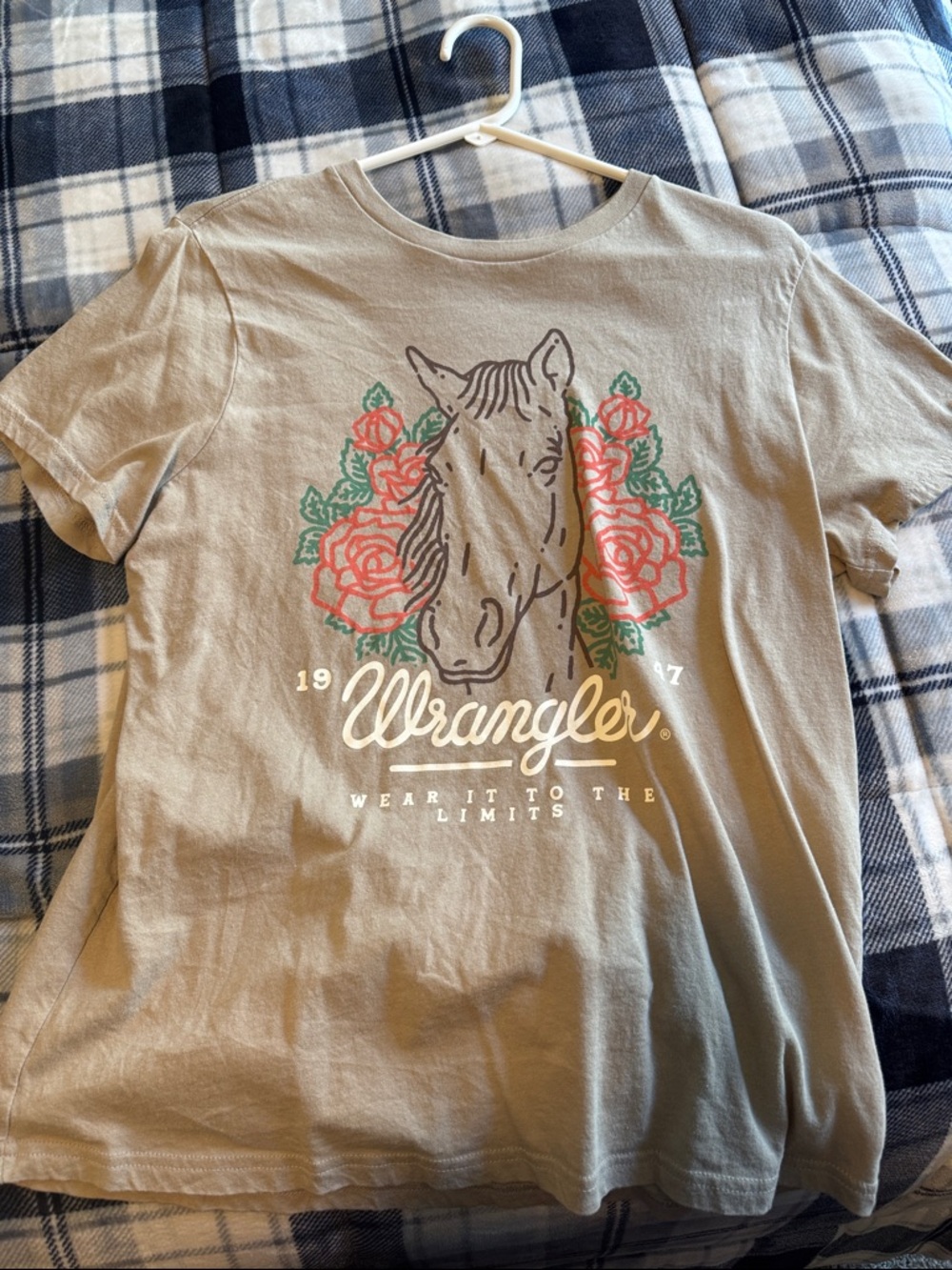 Wrangler Taupe Tee with Horse & Coral Roses